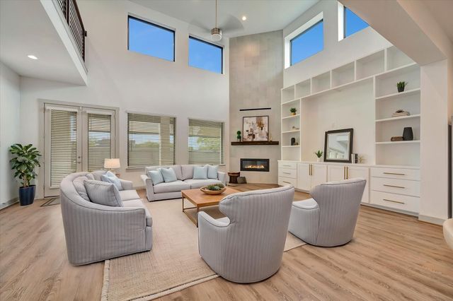 98 Dorado Drive, Friendswood, TX 77546