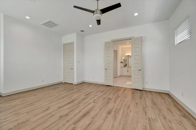 98 Dorado Drive, Friendswood, TX 77546