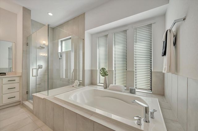 98 Dorado Drive, Friendswood, TX 77546