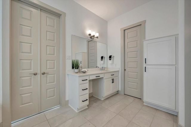 98 Dorado Drive, Friendswood, TX 77546