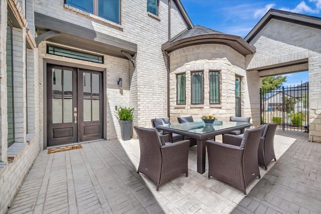 98 Dorado Drive, Friendswood, TX 77546