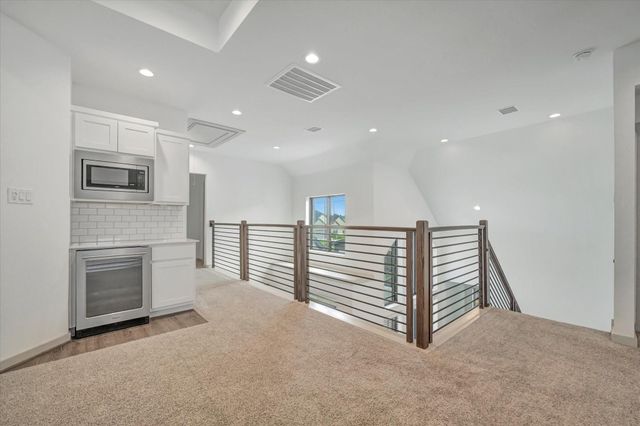 98 Dorado Drive, Friendswood, TX 77546