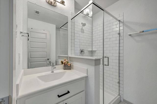 98 Dorado Drive, Friendswood, TX 77546