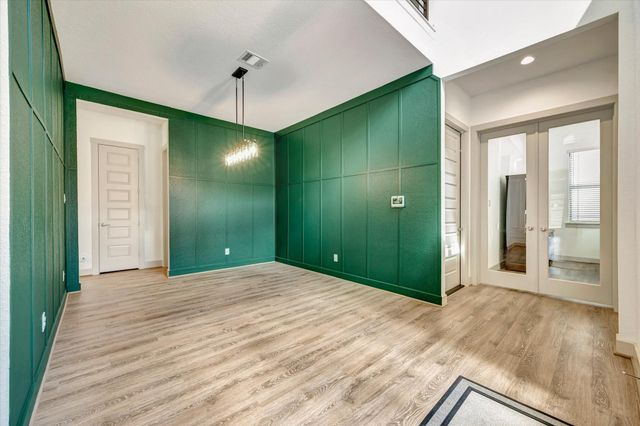 98 Dorado Drive, Friendswood, TX 77546