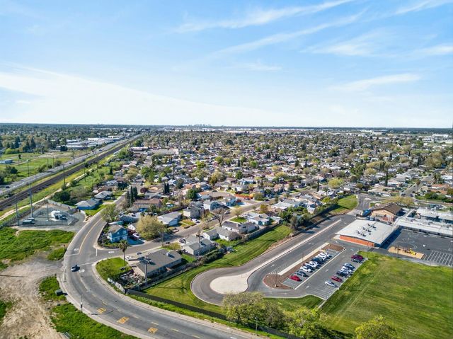 4188 Cornelia Way, North Highlands, CA 95660