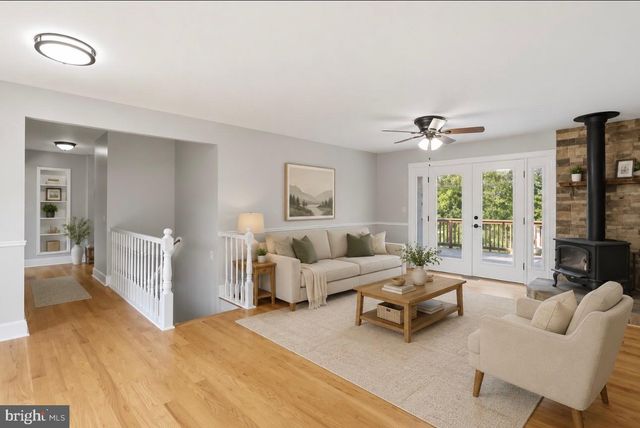 242 OLD PLANTATION LN, Stephens City, VA 22655
