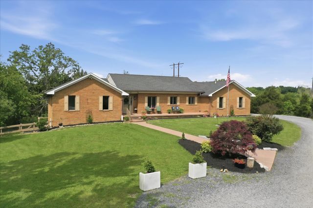 242 OLD PLANTATION LN, Stephens City, VA 22655