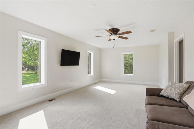 242 OLD PLANTATION LN, Stephens City, VA 22655