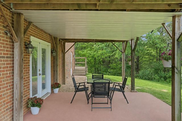 242 OLD PLANTATION LN, Stephens City, VA 22655
