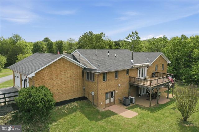 242 OLD PLANTATION LN, Stephens City, VA 22655