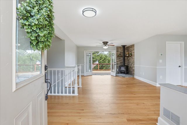 242 OLD PLANTATION LN, Stephens City, VA 22655