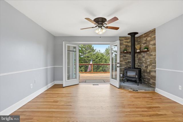 242 OLD PLANTATION LN, Stephens City, VA 22655