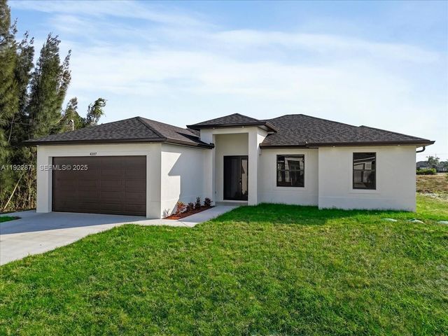 4207 28 ST SW, Lehigh Acres, FL 33976