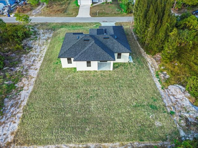 4207 28 ST SW, Lehigh Acres, FL 33976