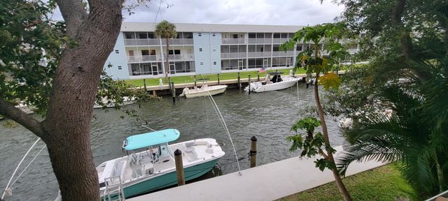 1125 Lake Shore Drive 202, Lake Park, FL 33403