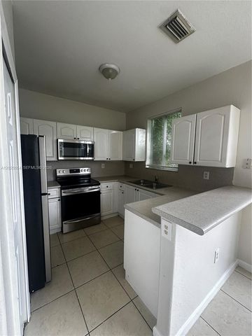 2718 SE 15th Pl 147, Homestead, FL 33035
