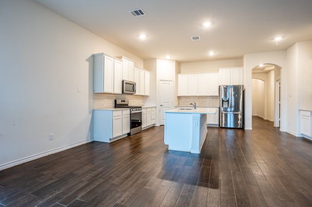 10415 Twisting Springs Drive, Aubrey, TX 76227