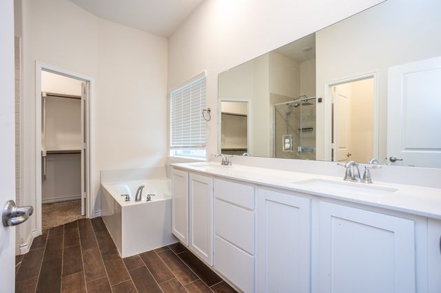 10415 Twisting Springs Drive, Aubrey, TX 76227