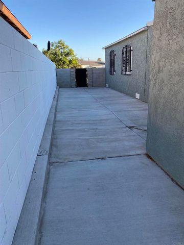 5454 Roswell Street, Encanto, CA 92114