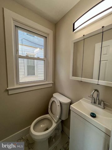 702 ATLANTIC AVE, Hamilton, NJ 08629