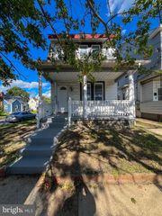 702 ATLANTIC AVE, Hamilton, NJ 08629