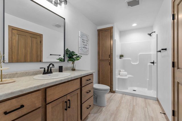 2045 RED FOX LANE, Kaukauna, WI 54130