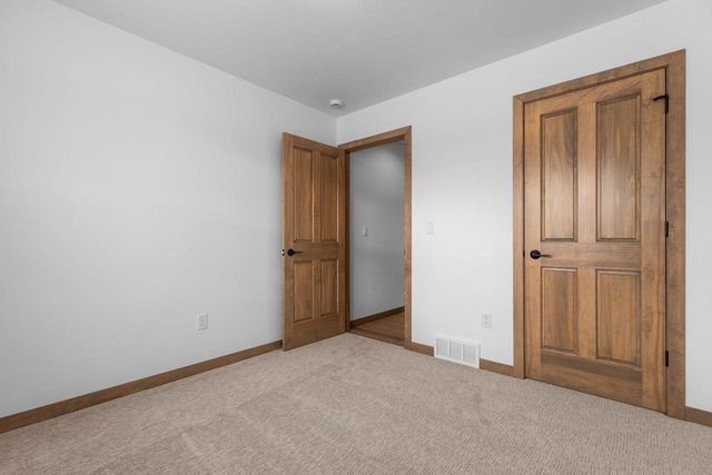 2045 RED FOX LANE, Kaukauna, WI 54130