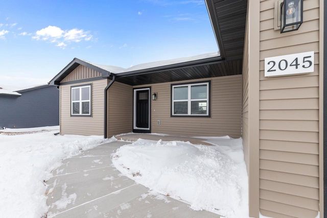 2045 RED FOX LANE, Kaukauna, WI 54130