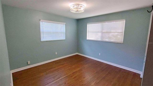 257 5TH ST NW, Largo, FL 33770