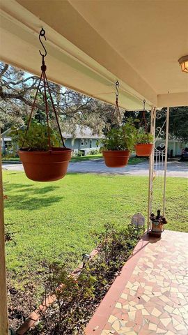 257 5TH ST NW, Largo, FL 33770