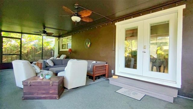 257 5TH ST NW, Largo, FL 33770