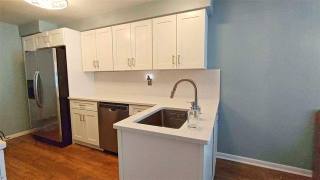 257 5TH ST NW, Largo, FL 33770