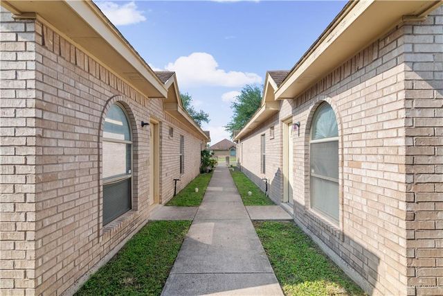 3810 W Sarah Evans Street, Edinburg, TX 78541