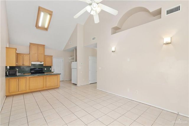 3810 W Sarah Evans Street, Edinburg, TX 78541