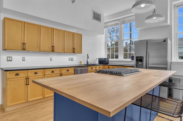 225 N Lincoln Street 1, Denver, CO 80203