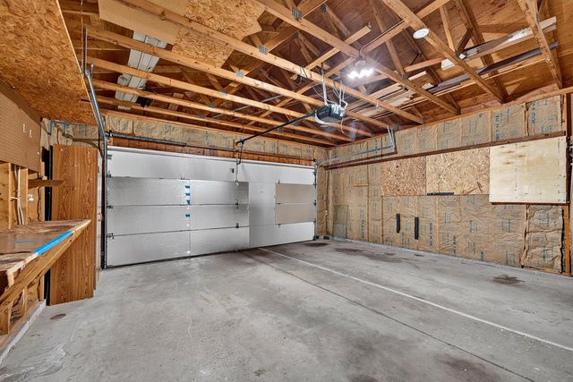 1616 Haymarket ROAD, Waukesha, WI 53189