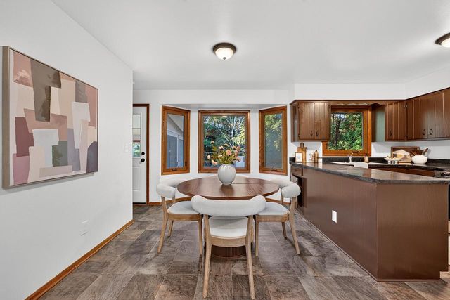1616 Haymarket ROAD, Waukesha, WI 53189