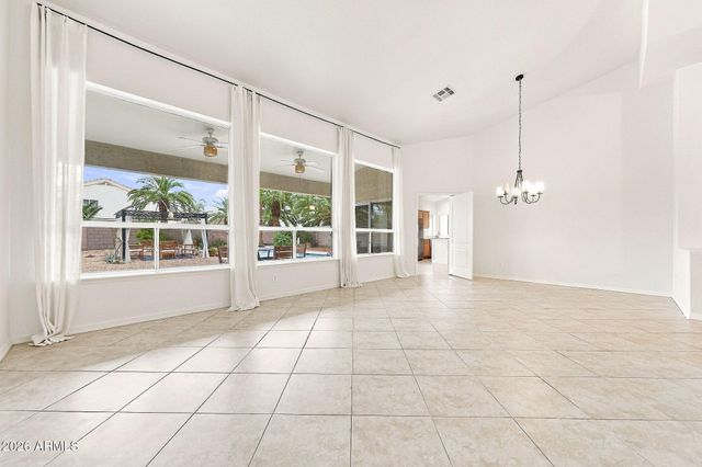4506 E OLIVE Avenue, Gilbert, AZ 85234