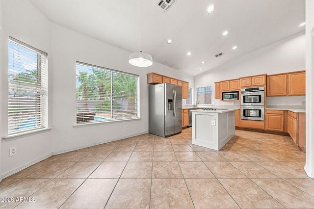 4506 E OLIVE Avenue, Gilbert, AZ 85234