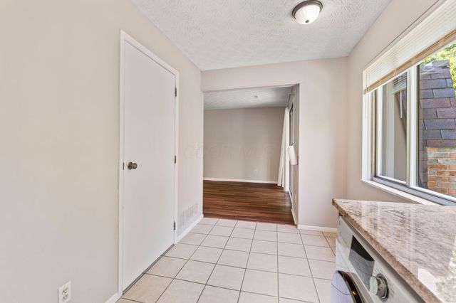 4358 Chateau Morse Drive, Columbus, OH 43231