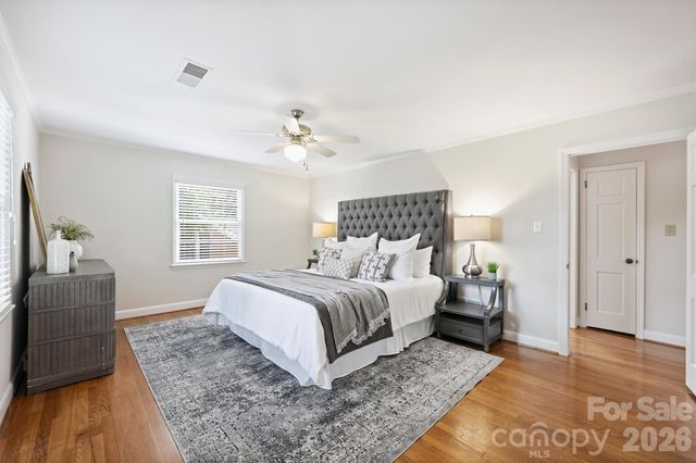900 Greentree Drive, Charlotte, NC 28211