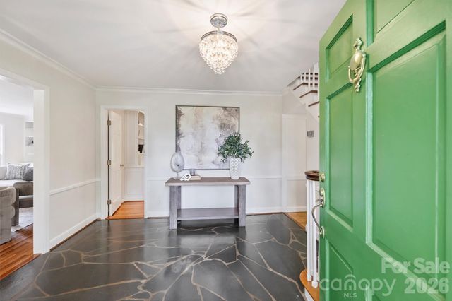 900 Greentree Drive, Charlotte, NC 28211