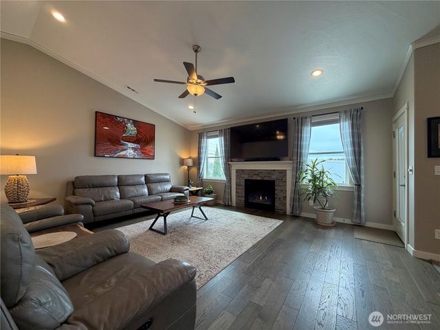 520 N Montana Street, Moses Lake, WA 98837