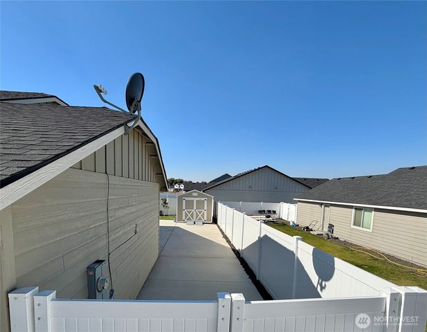 520 N Montana Street, Moses Lake, WA 98837