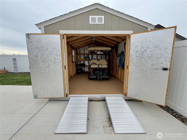 520 N Montana Street, Moses Lake, WA 98837