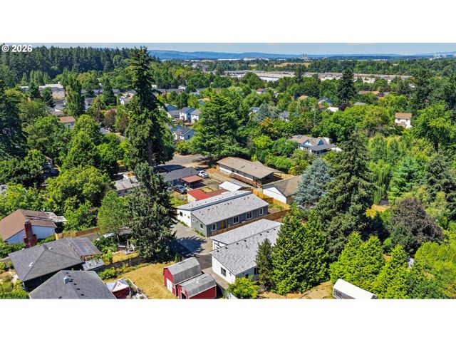 8213 N SWENSON St, Portland, OR 97203