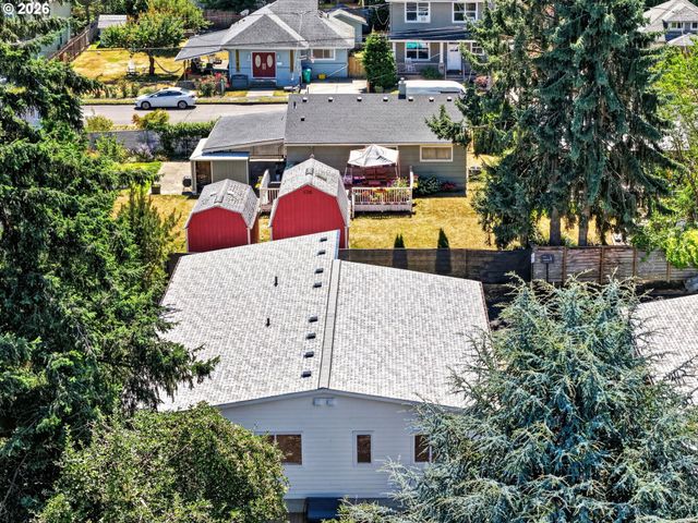 8213 N SWENSON St, Portland, OR 97203
