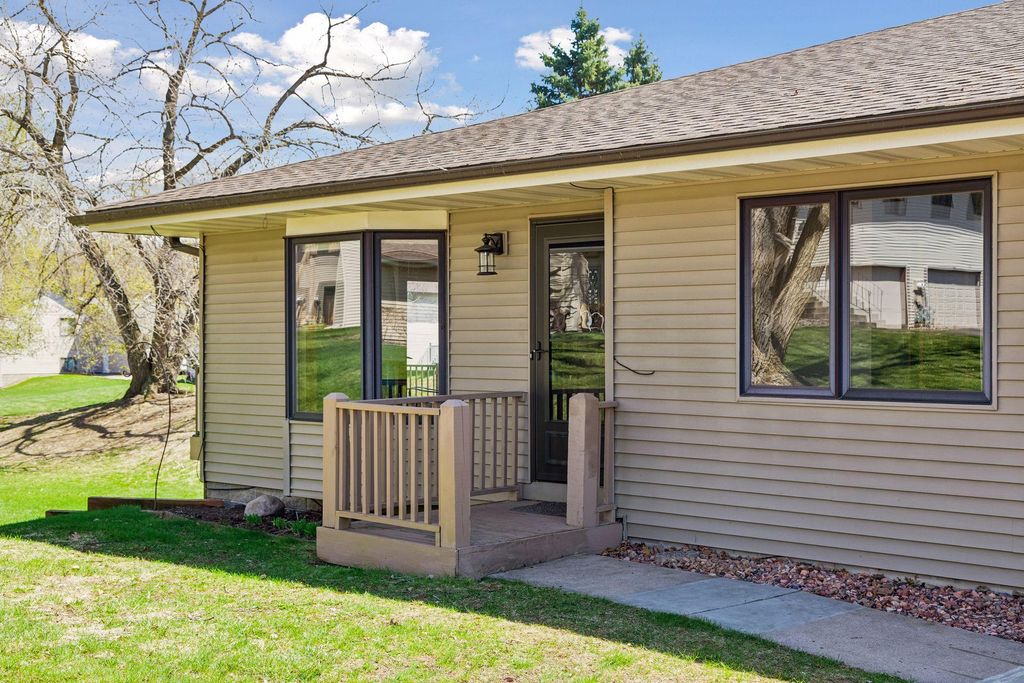 7730 Blaine Avenue, Inver Grove Heights, MN 55076 — photo 2