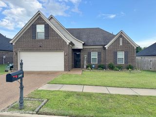 1443 Hemlock Drive, Southaven, MS 38671