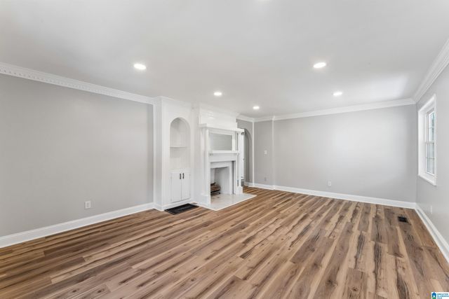 1235 CRESTHILL ROAD, Birmingham, AL 35213